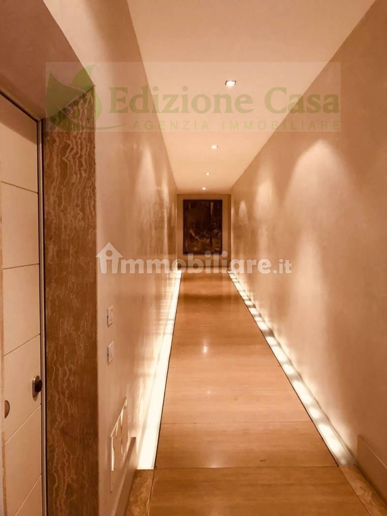 Foto 8 di 18 - Appartamento in vendita a Parma