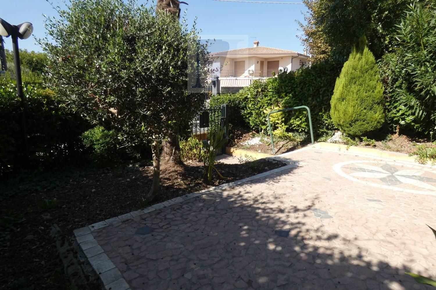 Foto 13 di 30 - Villa a schiera in vendita a Selvazzano Dentro