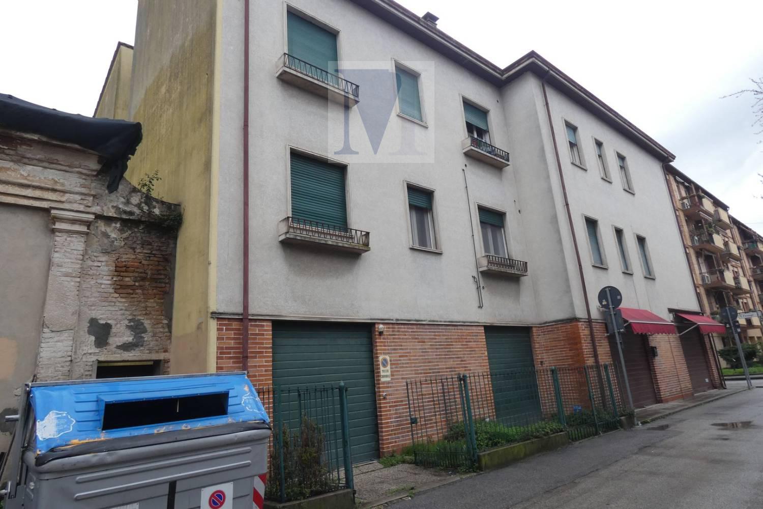 Foto 27 di 27 - Appartamento in affitto a Padova