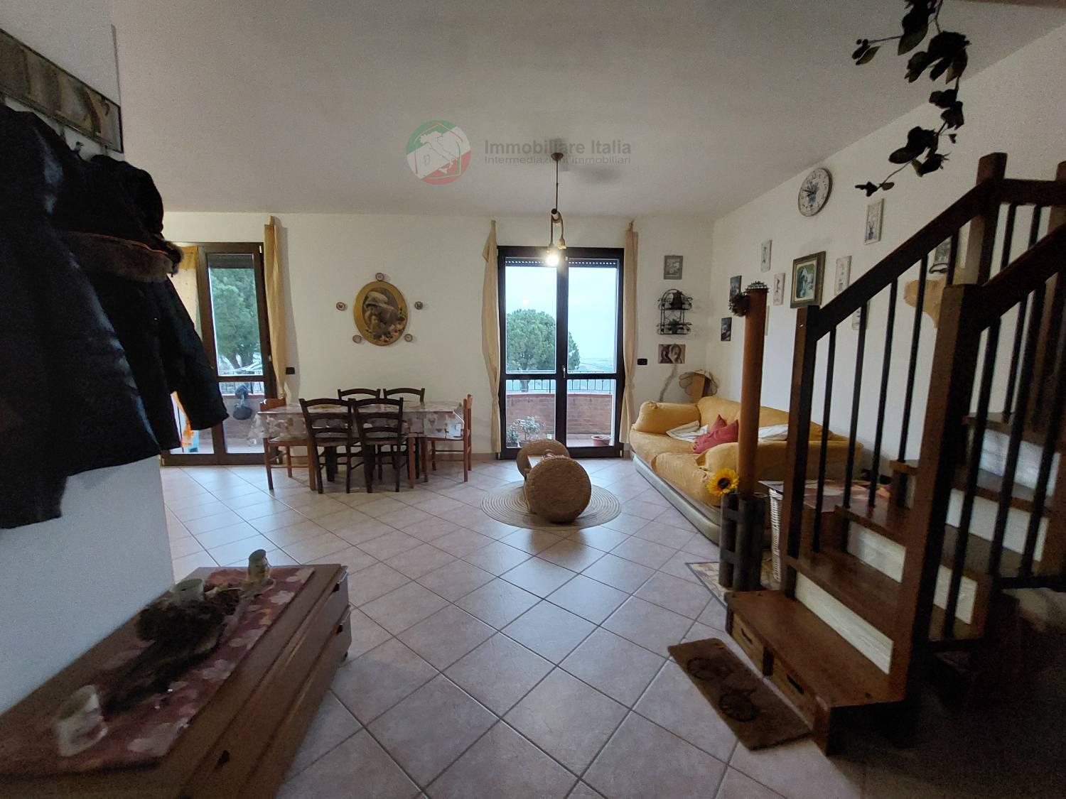 Appartamento in vendita a Villa, Gemmano (RN)