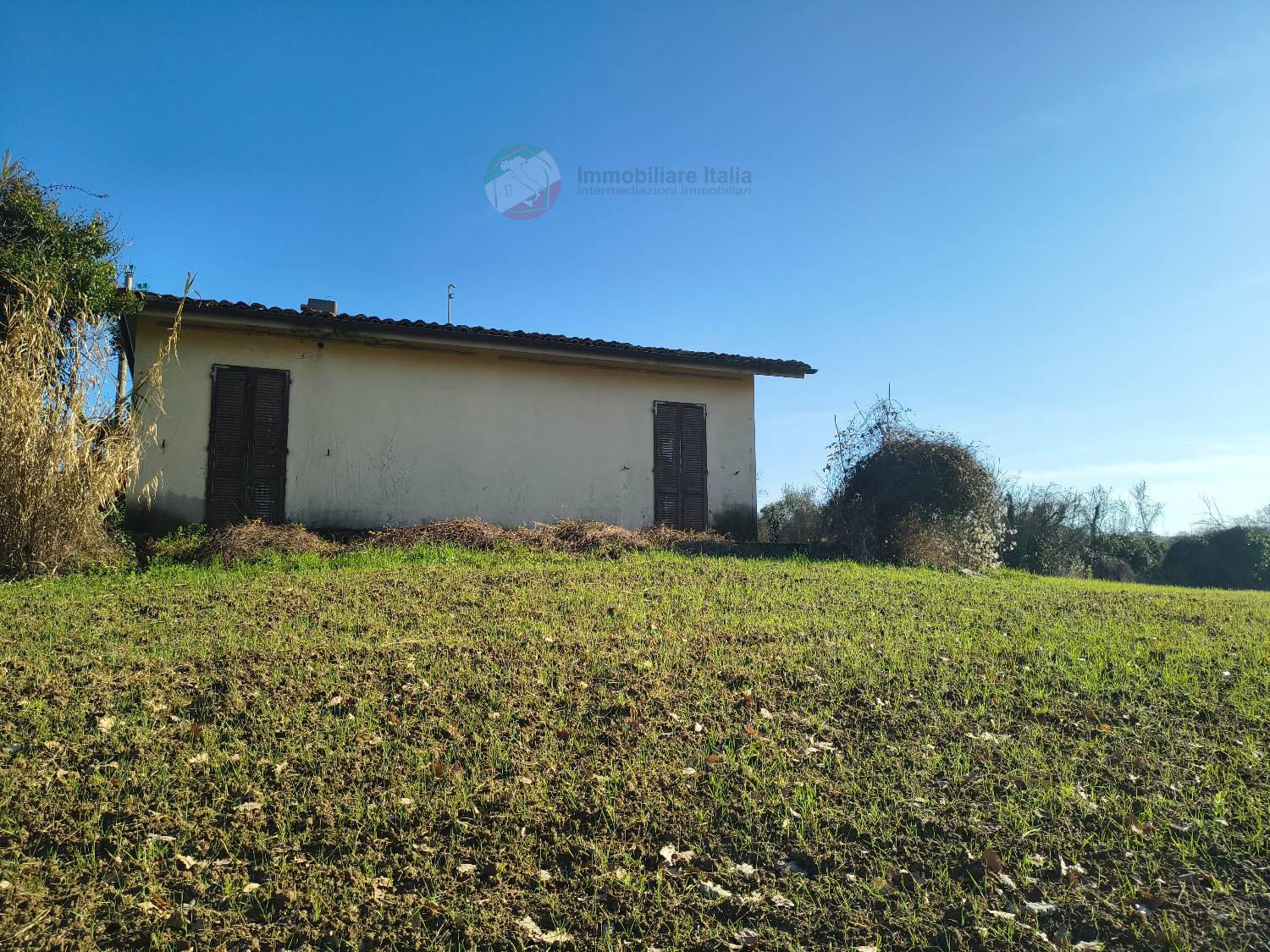 Magazzino in vendita a Misano Adriatico (RN)