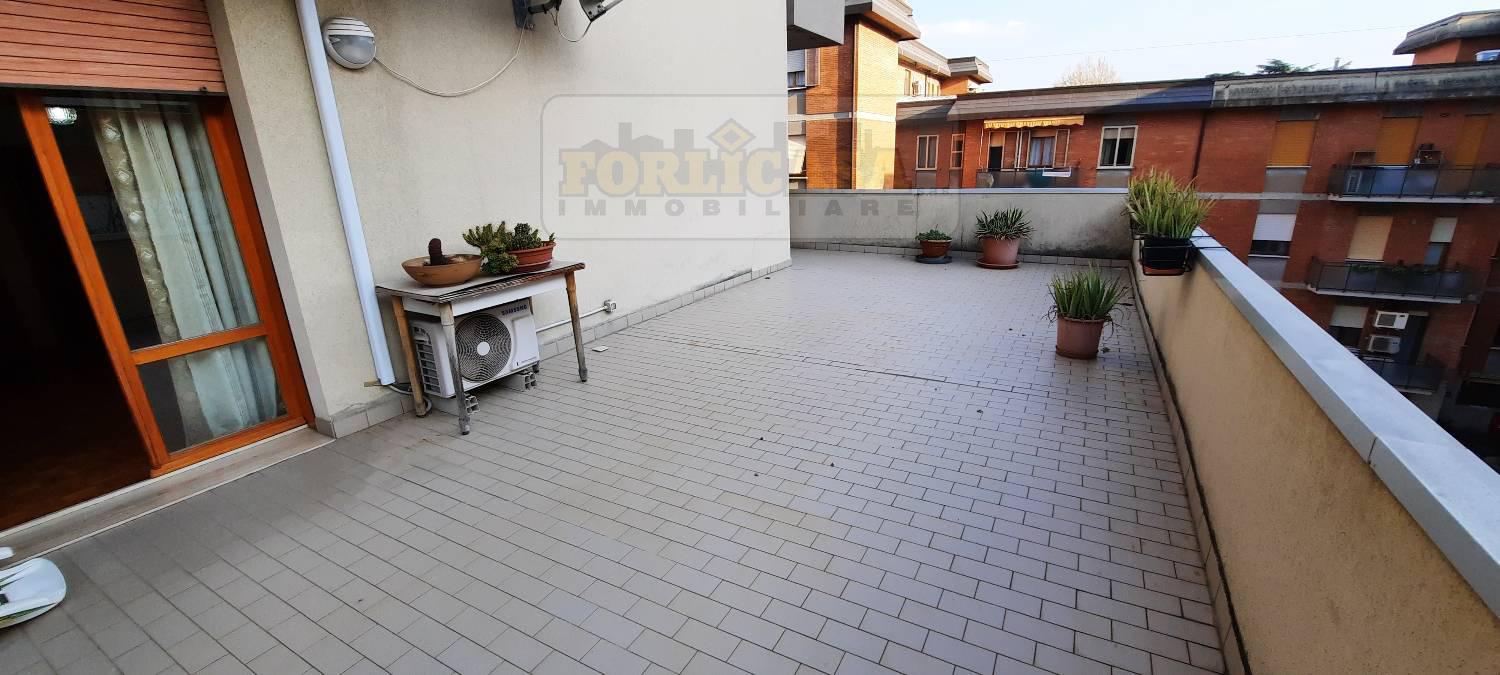Foto 21 di 23 - Appartamento in vendita a Forlì