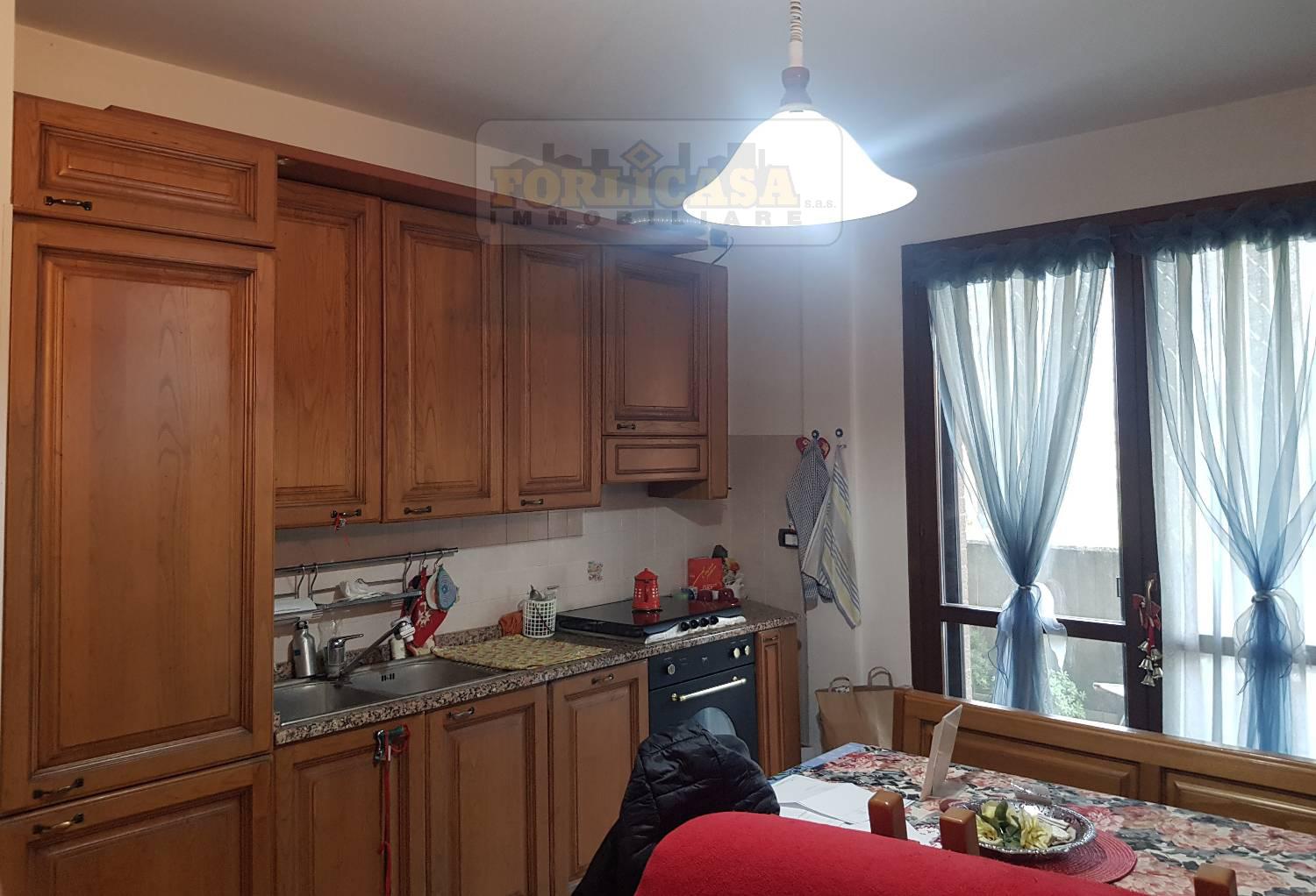 Foto 3 di 17 - Appartamento in vendita a Forlì