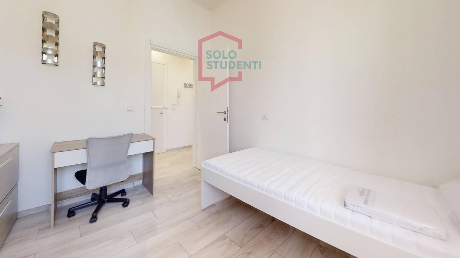 https://img.idia-cdn.it/images/wm/1759/38058/__IAAS1zU__Via-Castellana-Bedroom2.jpg