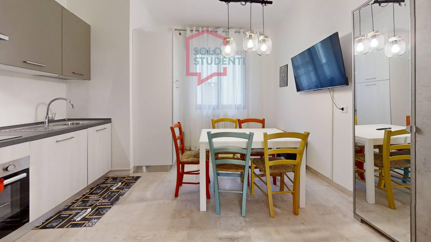 https://img.idia-cdn.it/images/wm/1759/38986/__IAAS1zU__Via-Mazzini-Dining-Room.jpg