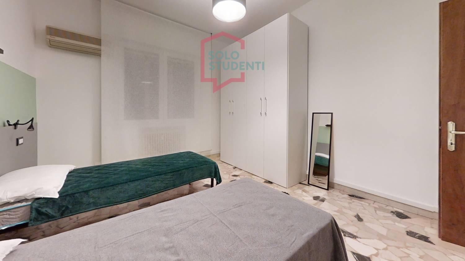 https://img.idia-cdn.it/images/wm/1759/41465/__IAAS1zU__Rismondo-20-Bedroom2.jpg