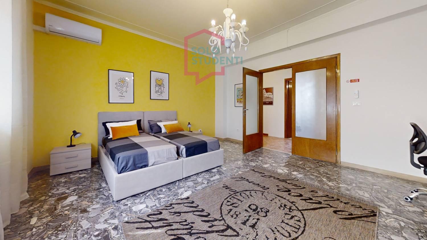 https://img.idia-cdn.it/images/wm/1759/45242/__IAAS1zU__Bedroom10.jpg