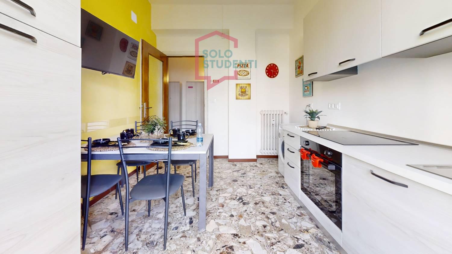 https://img.idia-cdn.it/images/wm/1759/45242/__IAAS1zU__Kitchen4.jpg