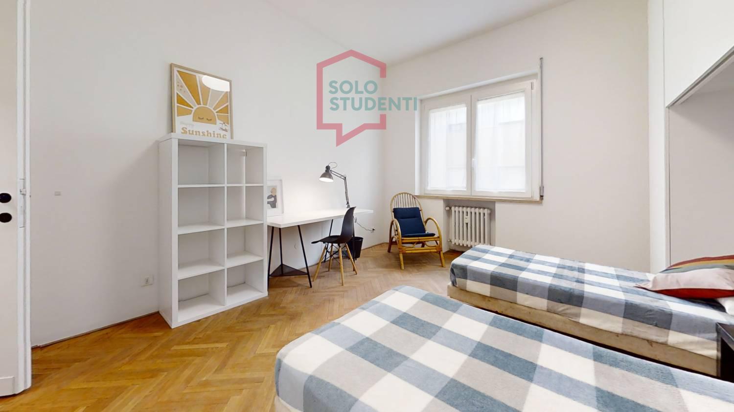 https://img.idia-cdn.it/images/wm/1759/46926/__IAAS1zU__Bedroom73_ZVWvUiF.jpg