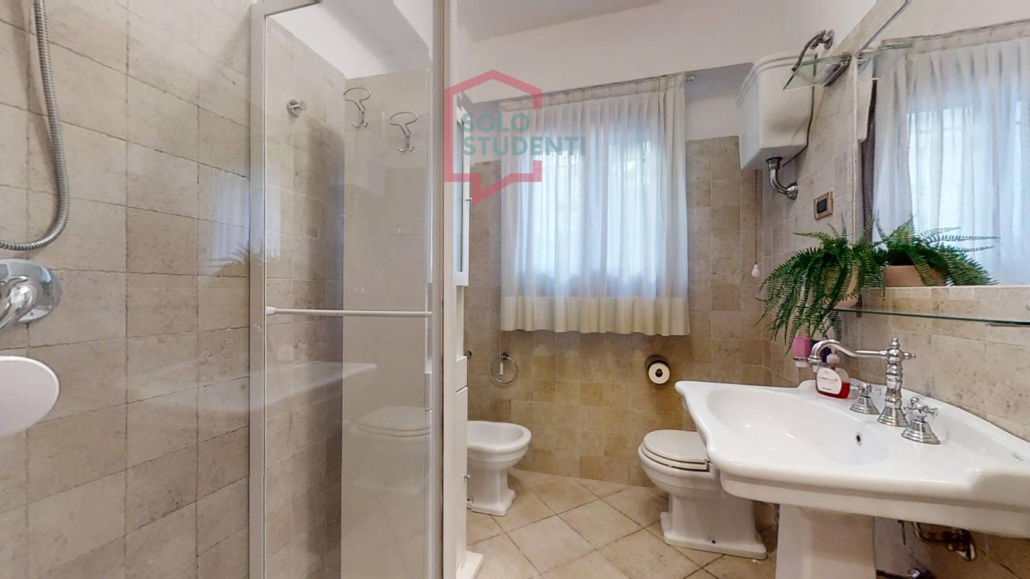 https://img.idia-cdn.it/images/wm/1759/49472/__IAAS1zU__Via-Torino-7-12022024_141331.jpg
