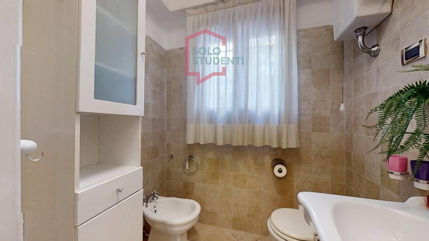 https://img.idia-cdn.it/images/wm/1759/49472/__IAAS1zU__Via-Torino-7-12022024_141337.jpg