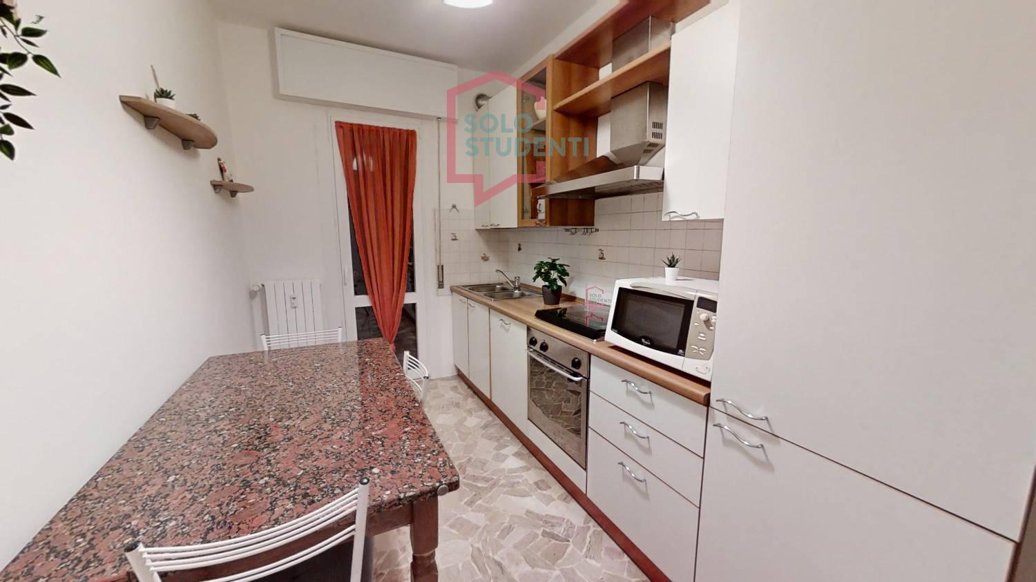 https://img.idia-cdn.it/images/wm/1759/50327/__IAAS1zU__Via-Fulvio-Testi-20-Padova-Cucina.jpg