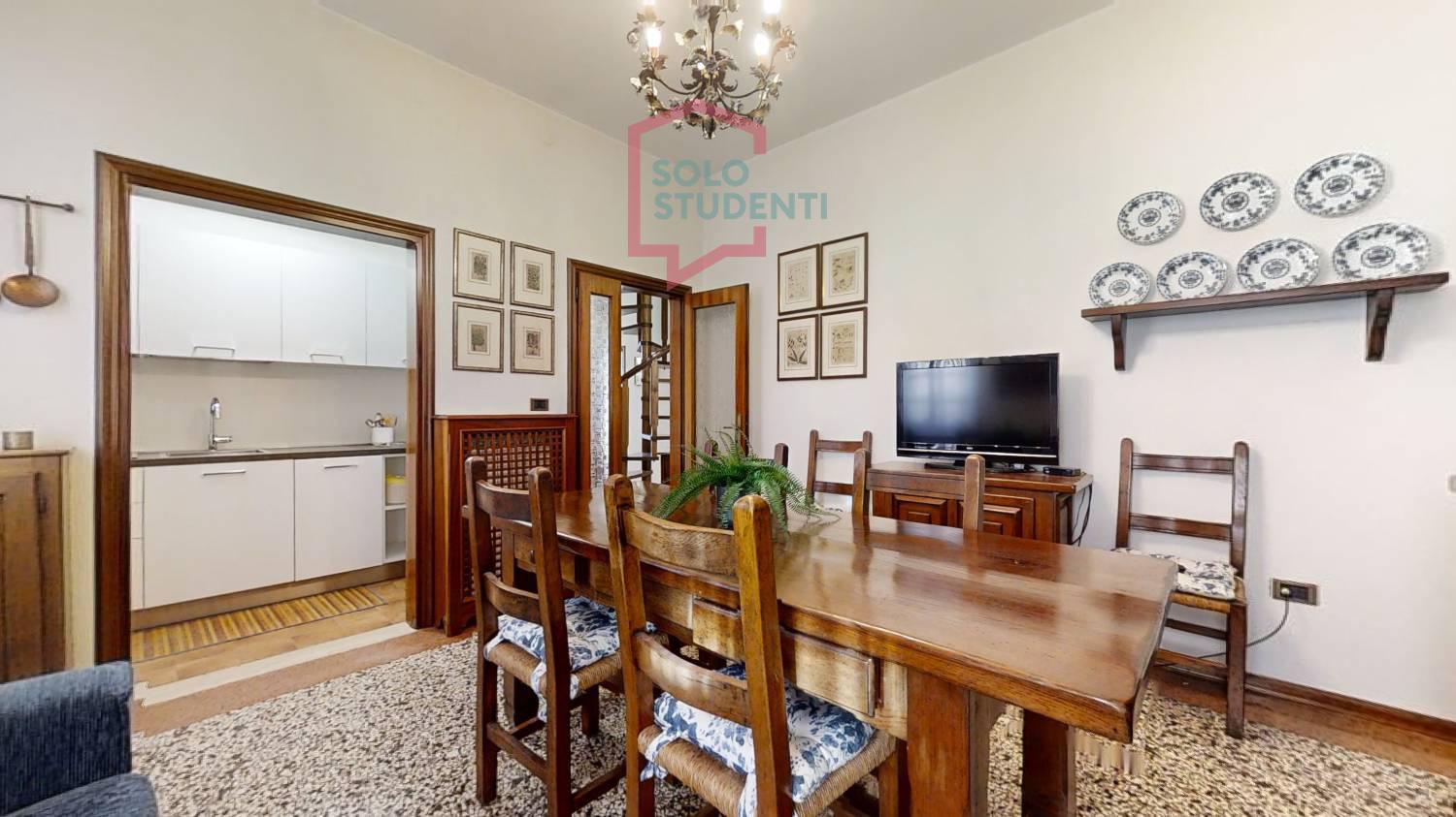 https://img.idia-cdn.it/images/wm/1759/50410/__IAAS1zU__Sala-da-pranzo4.jpg