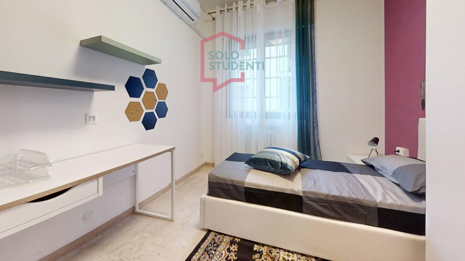 https://img.idia-cdn.it/images/wm/1759/50443/__IAAS1zU__Via-Mazzini-Bedroom15.jpg