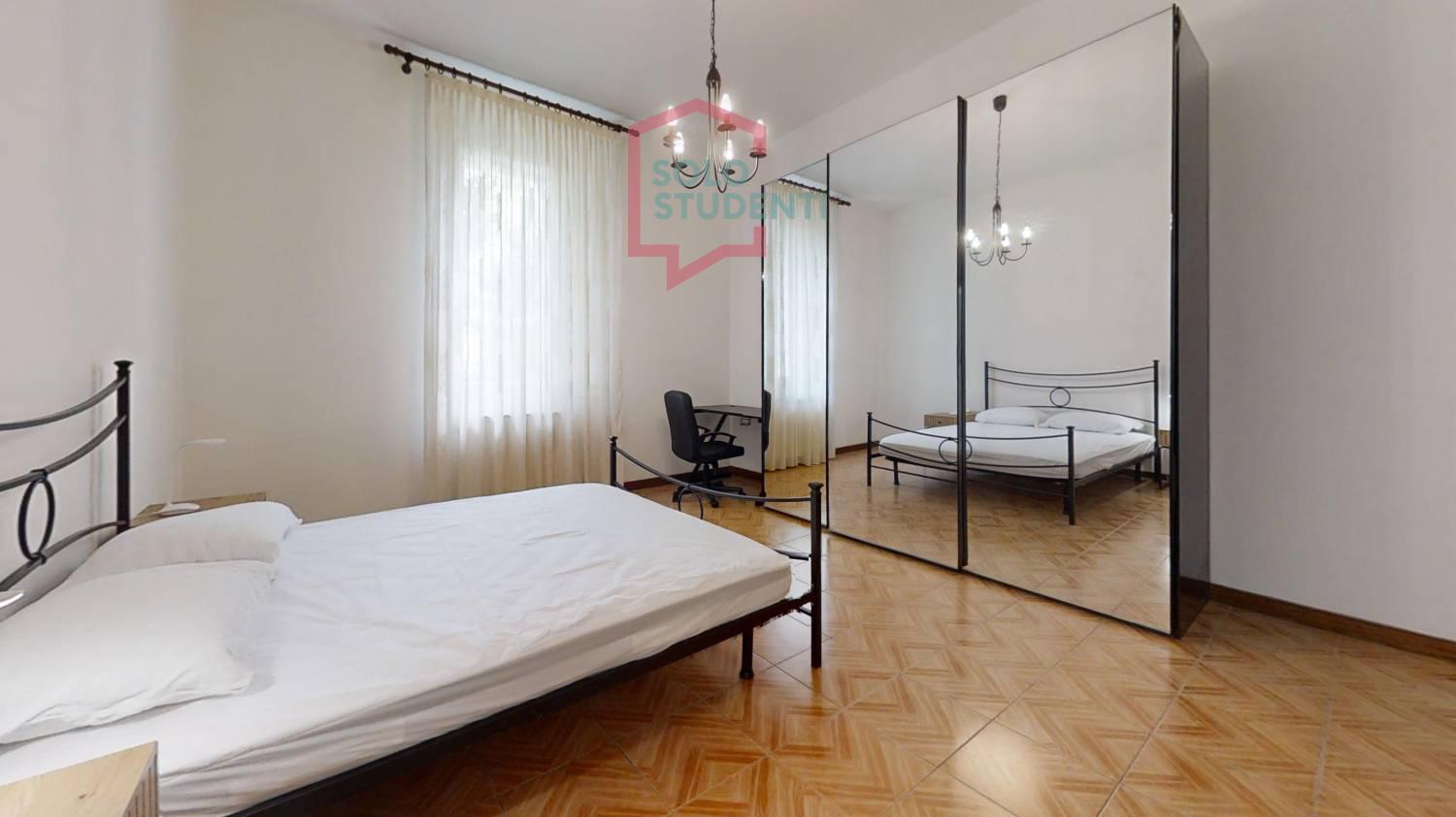 https://img.idia-cdn.it/images/wm/1759/50446/__IAAS1zU__Via-Ariosto-23-Bedroom.jpg