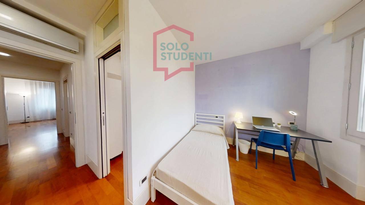 https://img.idia-cdn.it/images/wm/1759/50625/__IAAS1zU__Via-E-Degli-Scrovegni-3-02122025_170334.jpg