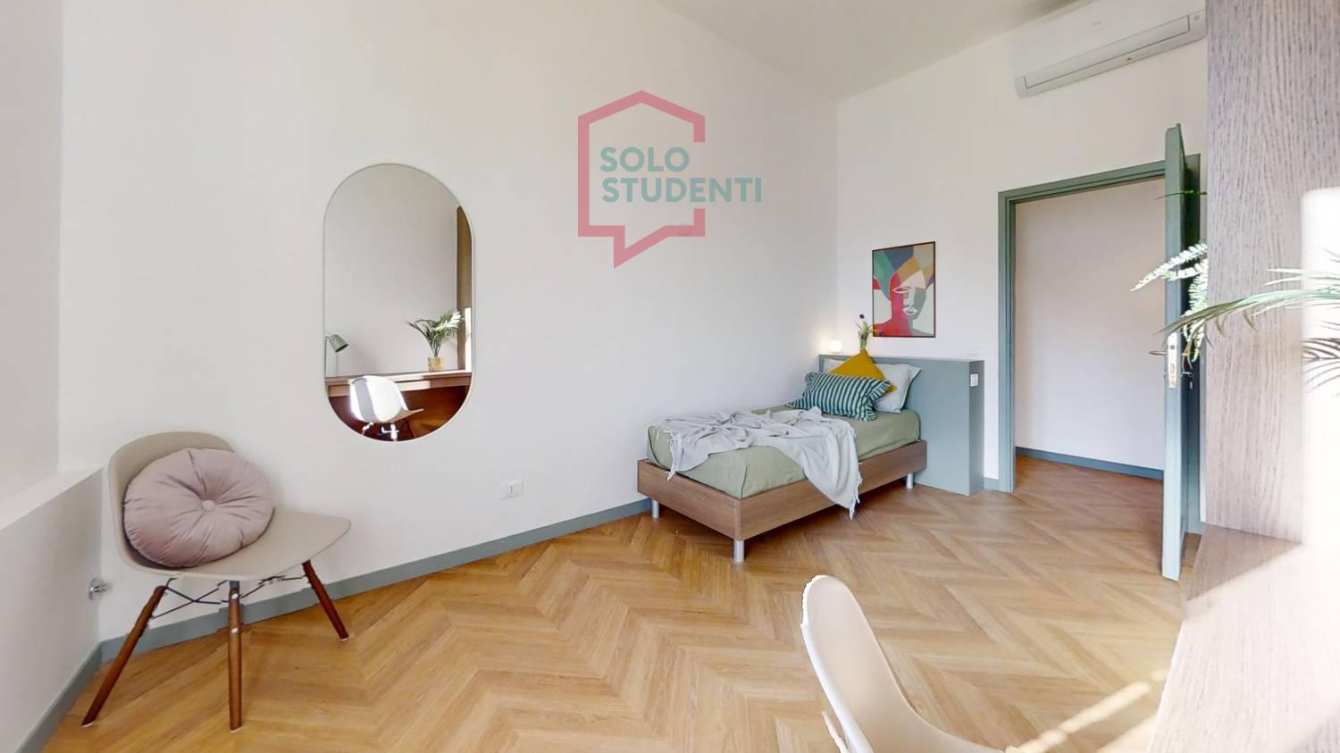 https://img.idia-cdn.it/images/wm/1759/50988/__IAAS1zU__San-Stae-Bedroom_11.jpg