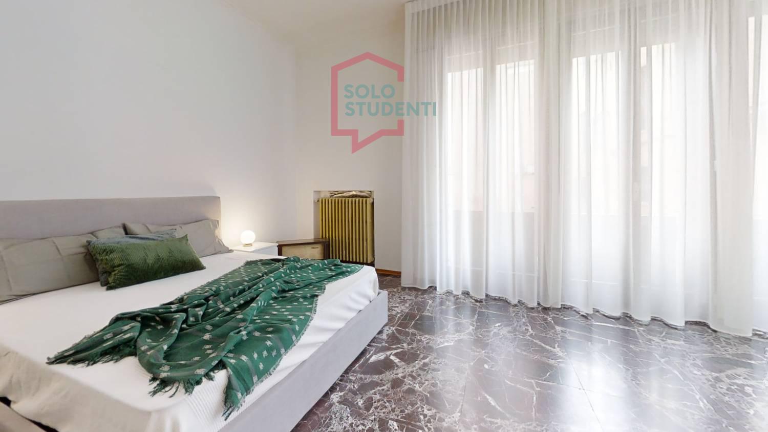https://img.idia-cdn.it/images/wm/1759/51058/__IAAS1zU__Bedroom64.jpg