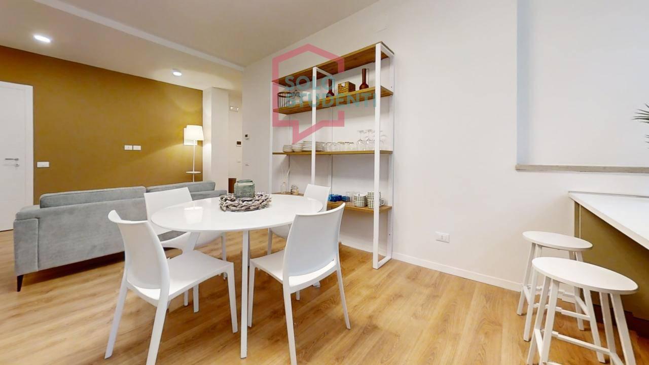 https://img.idia-cdn.it/images/wm/1759/51444/__IAAS1zU__Via-Mestrina-6-Scala-C-Dining-Room.jpg