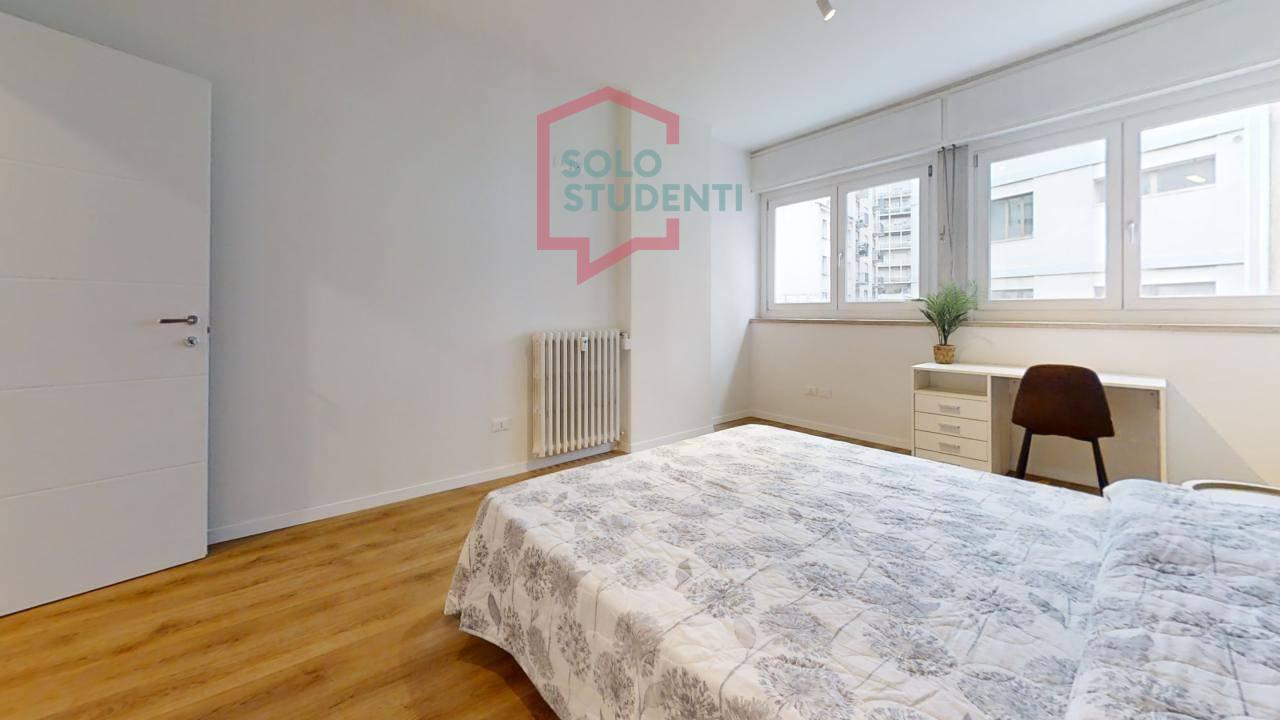 https://img.idia-cdn.it/images/wm/1759/51446/__IAAS1zU__Via-Mestrina-6-Scala-C-Bedroom_3.jpg