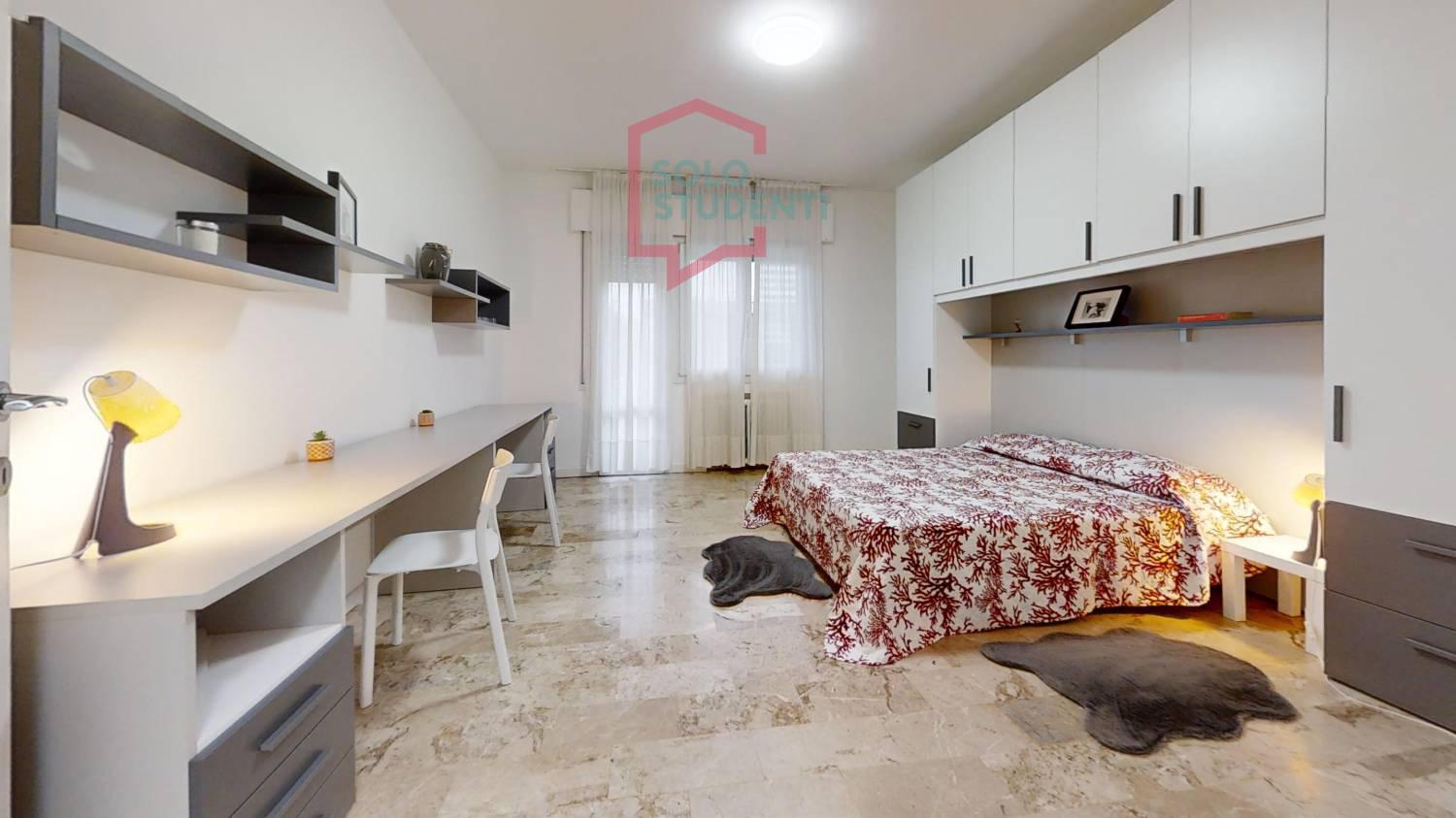https://img.idia-cdn.it/images/wm/1759/51619/__IAAS1zU__Via-Trento-21-2-Piano-Bedroom_3.jpg