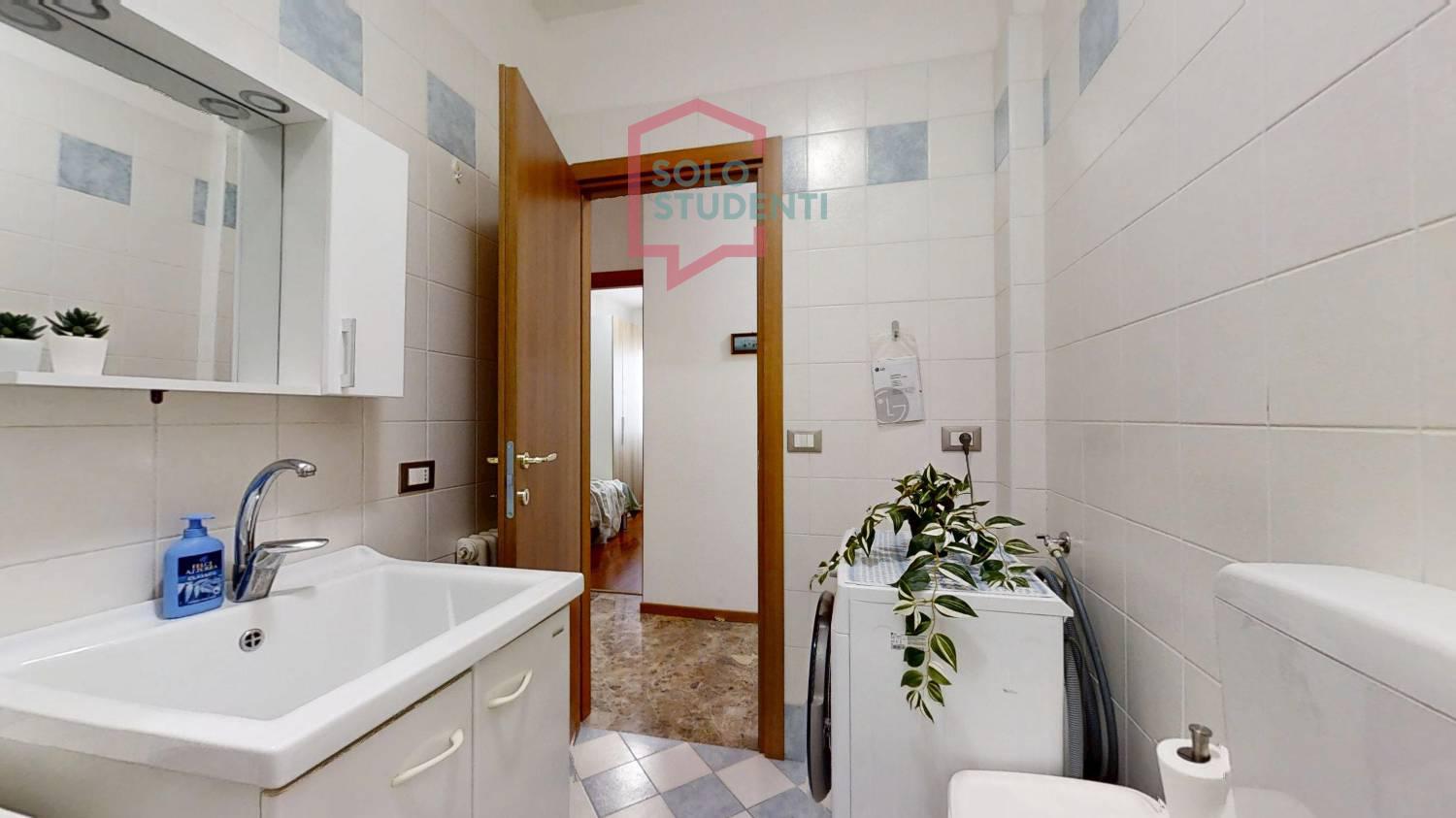 https://img.idia-cdn.it/images/wm/1759/52391/__IAAS1zU__Via-Vittorio-Alfieri-17-PD-26-05192025_182815.jpg