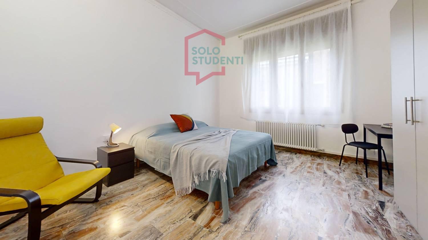 https://img.idia-cdn.it/images/wm/1759/52921/__IAAS1zU__Bedroom80.jpg