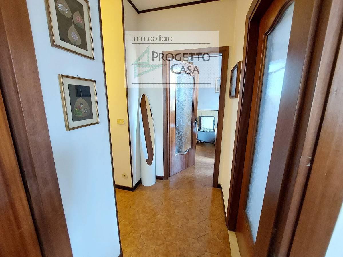Foto 6 di 18 - Appartamento in vendita a Omegna