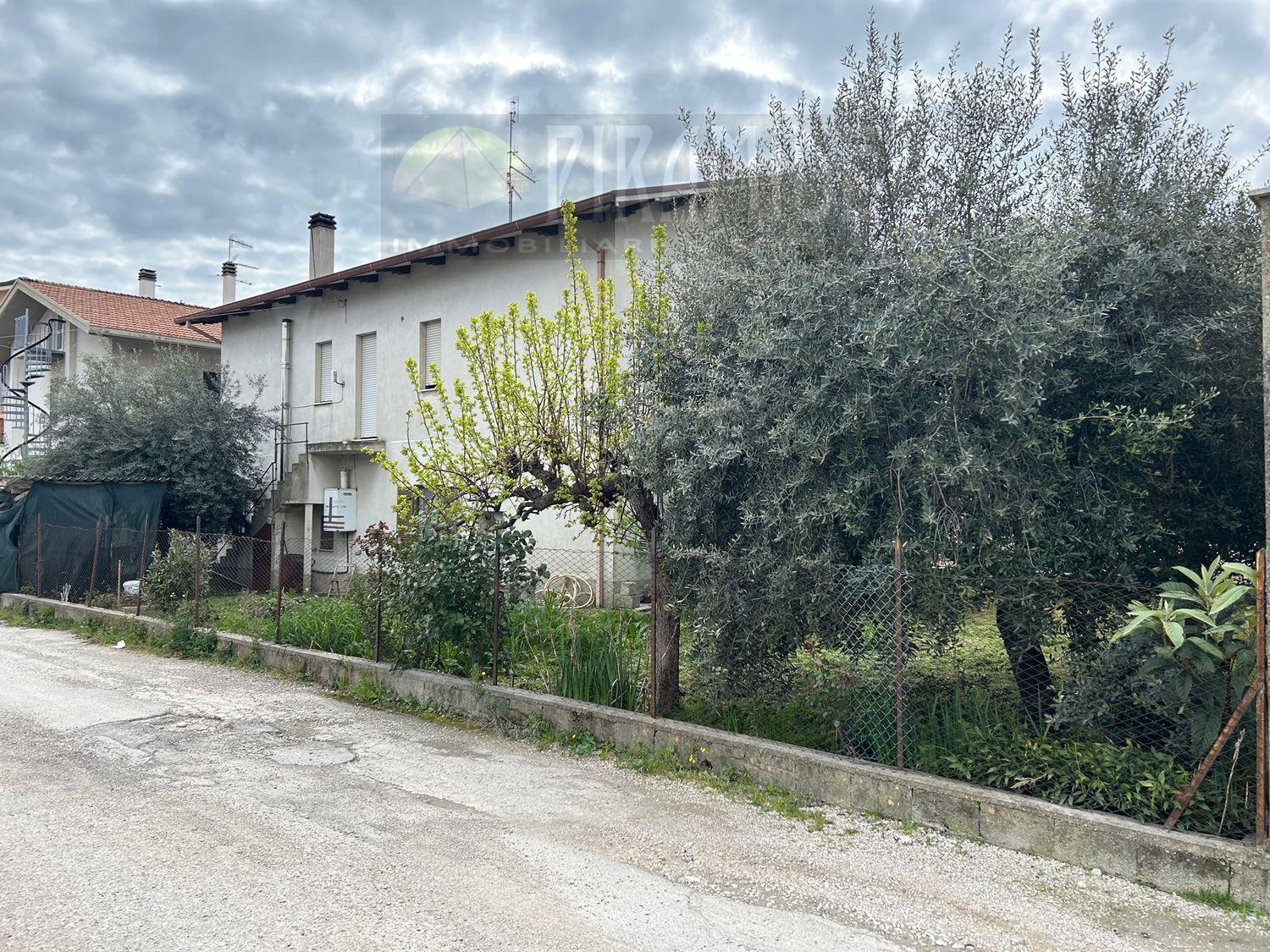 Foto 10 di 10 - Casa indipendente in vendita a Tortoreto