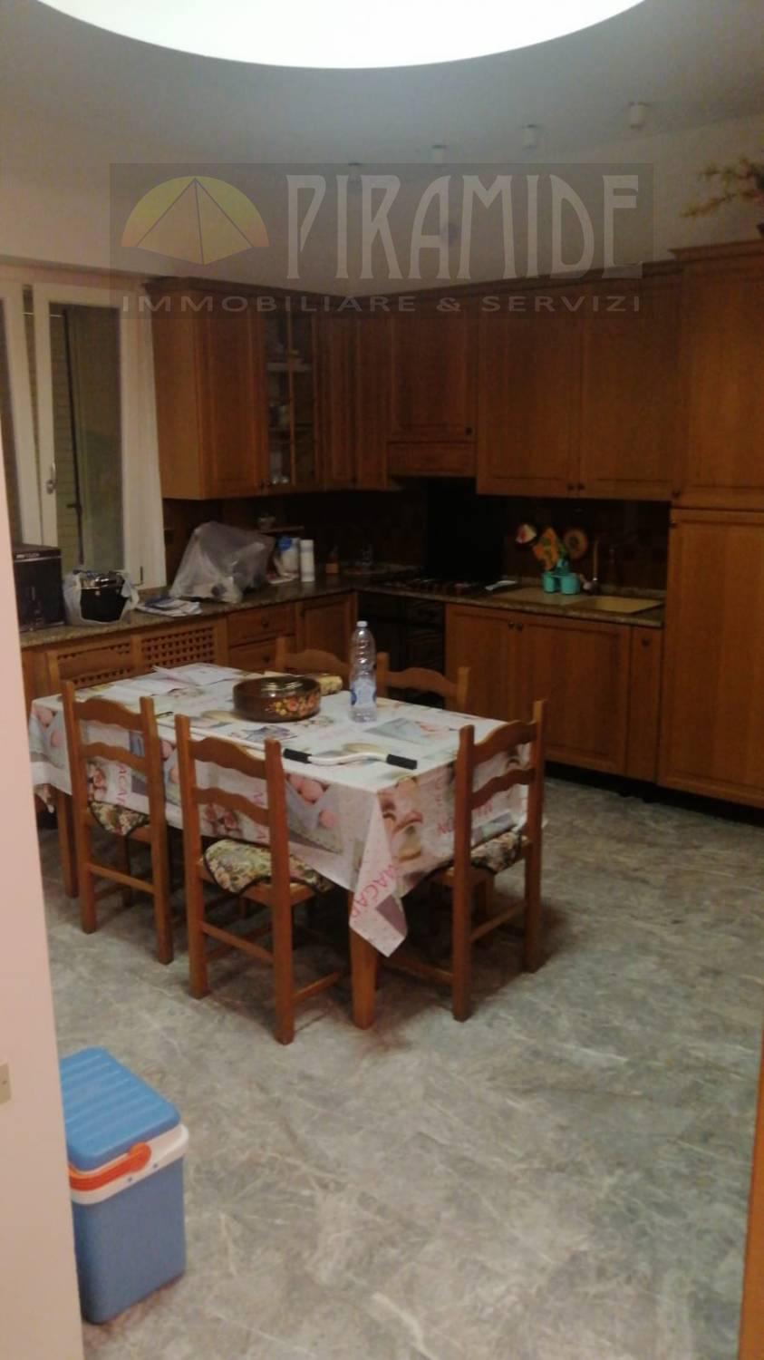 Foto 5 di 28 - Appartamento in vendita a Tortoreto
