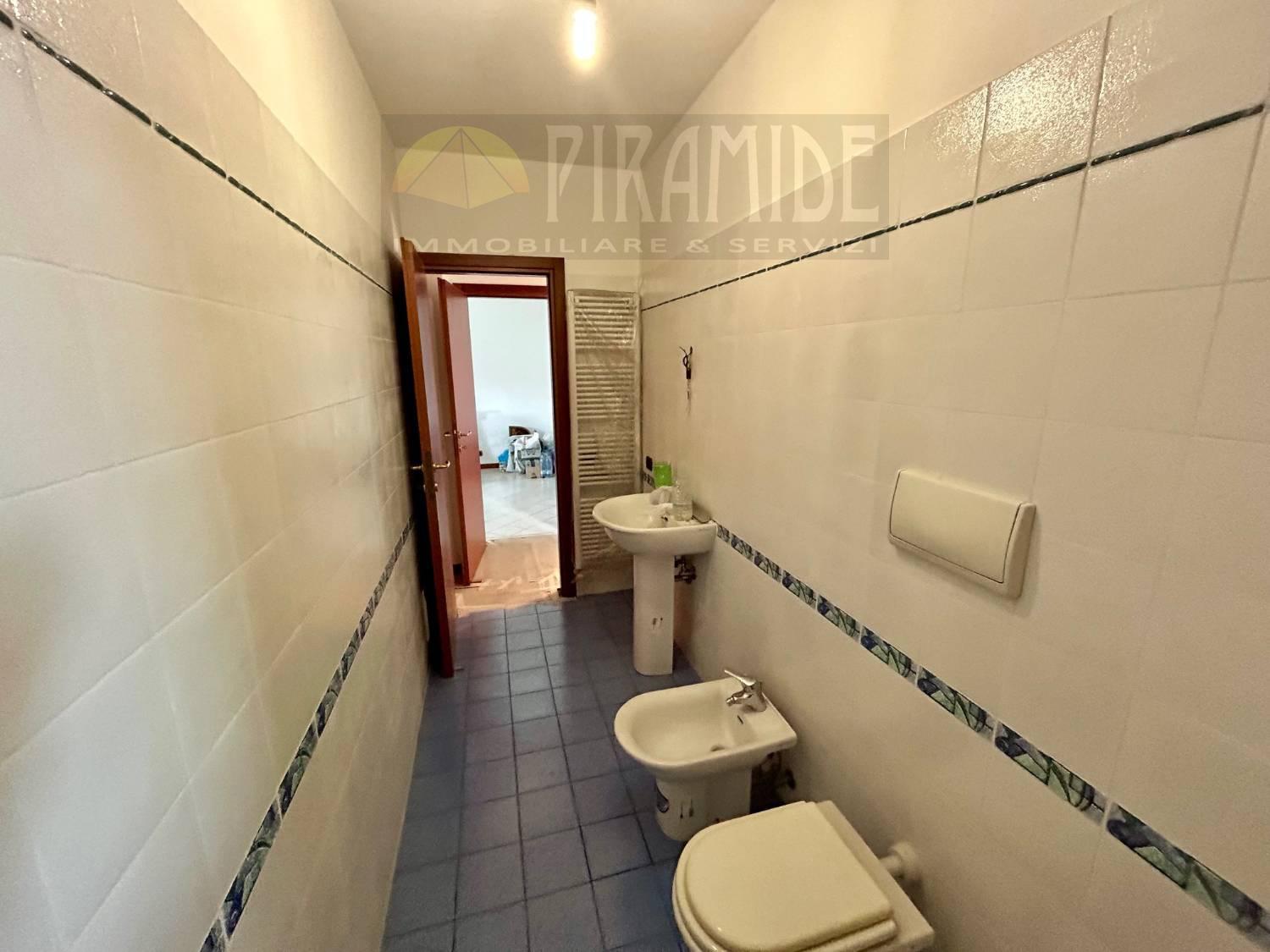 Foto 8 di 18 - Appartamento in vendita a Alba Adriatica