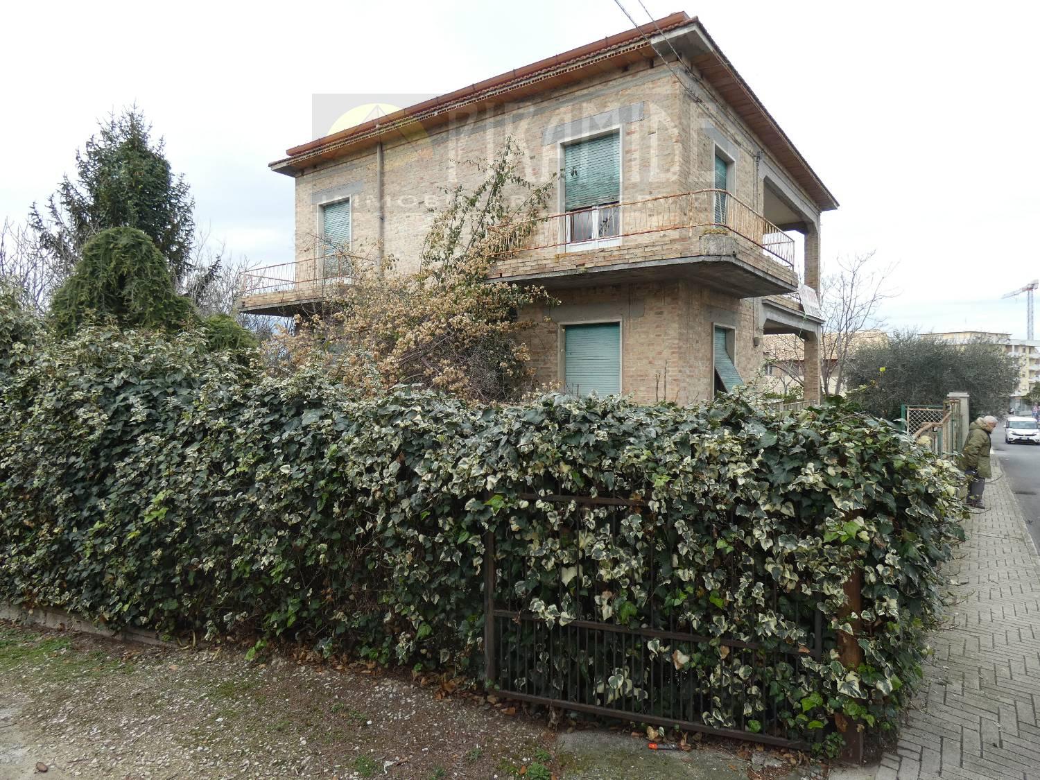 Foto 4 di 25 - Casa indipendente in vendita a Sant'Omero