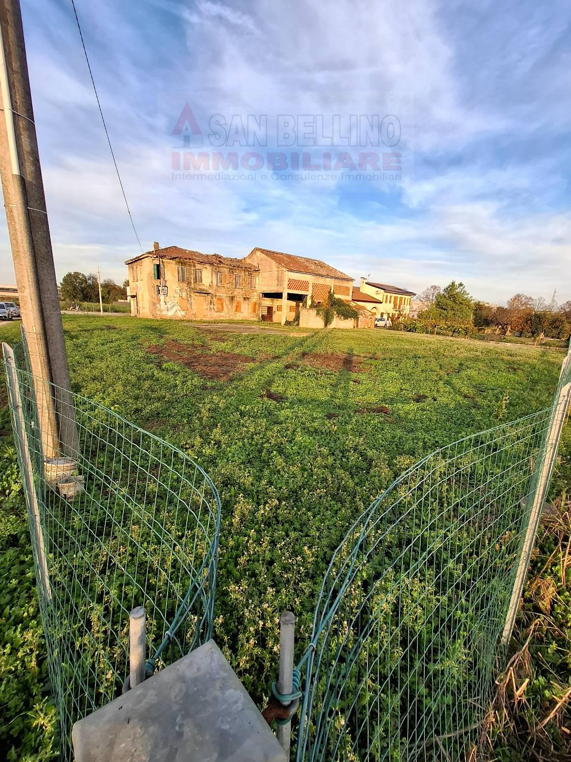 Rustico in vendita a Tencarola, Selvazzano Dentro (PD)