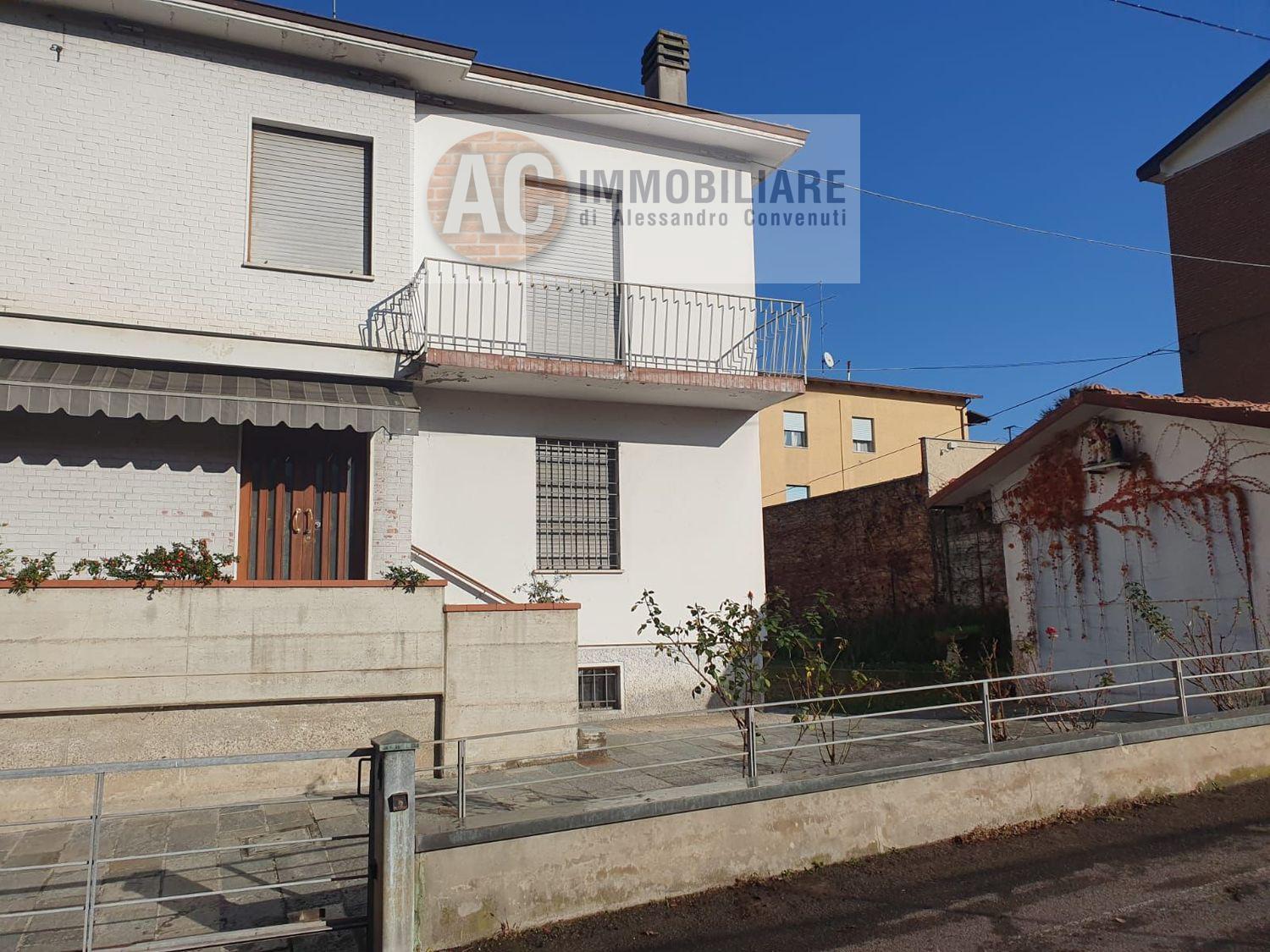 Foto 1 di 29 - Villa in vendita a Castelnuovo Rangone
