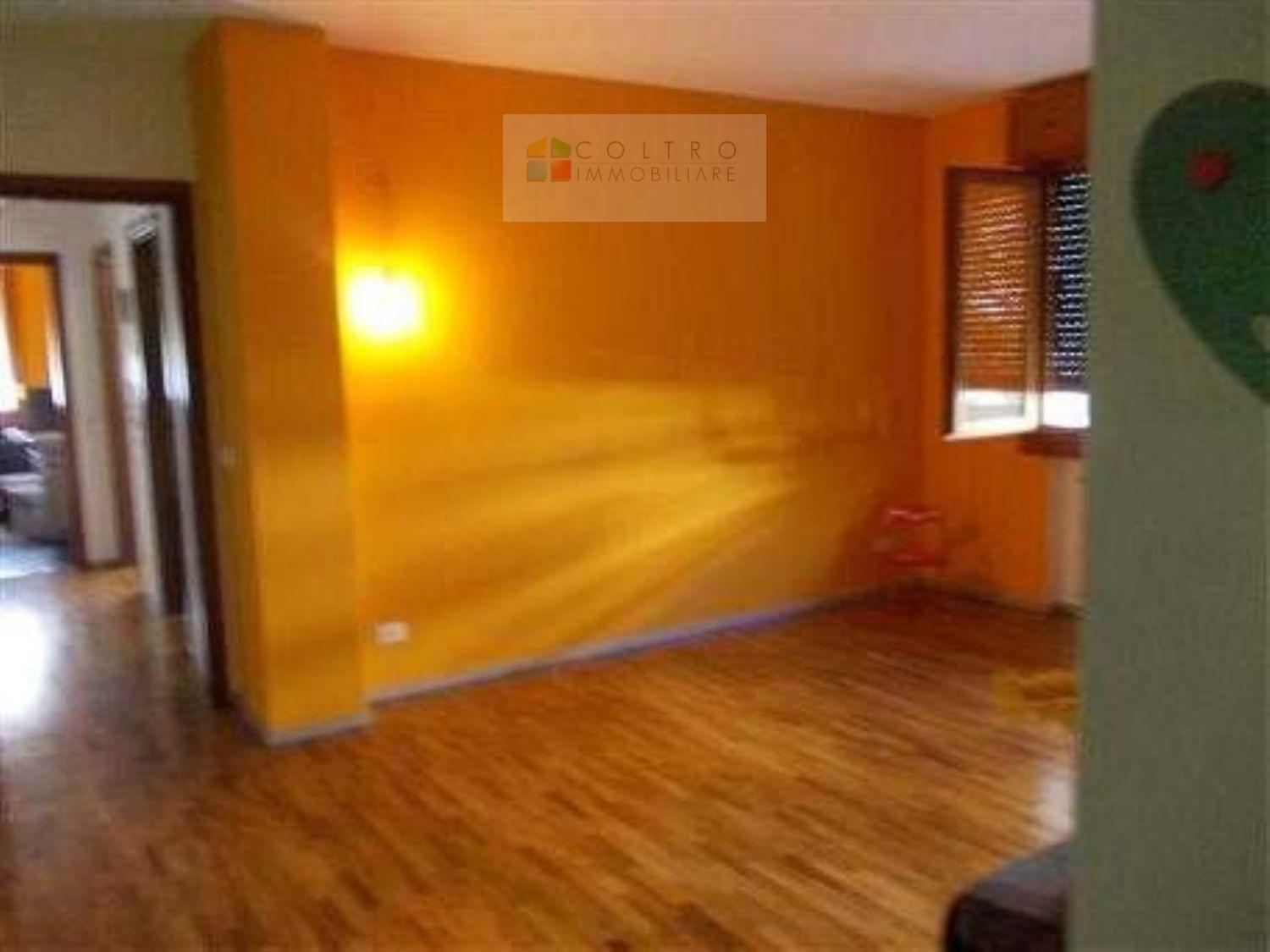 Foto 3 di 5 - Appartamento in vendita a Selvazzano Dentro