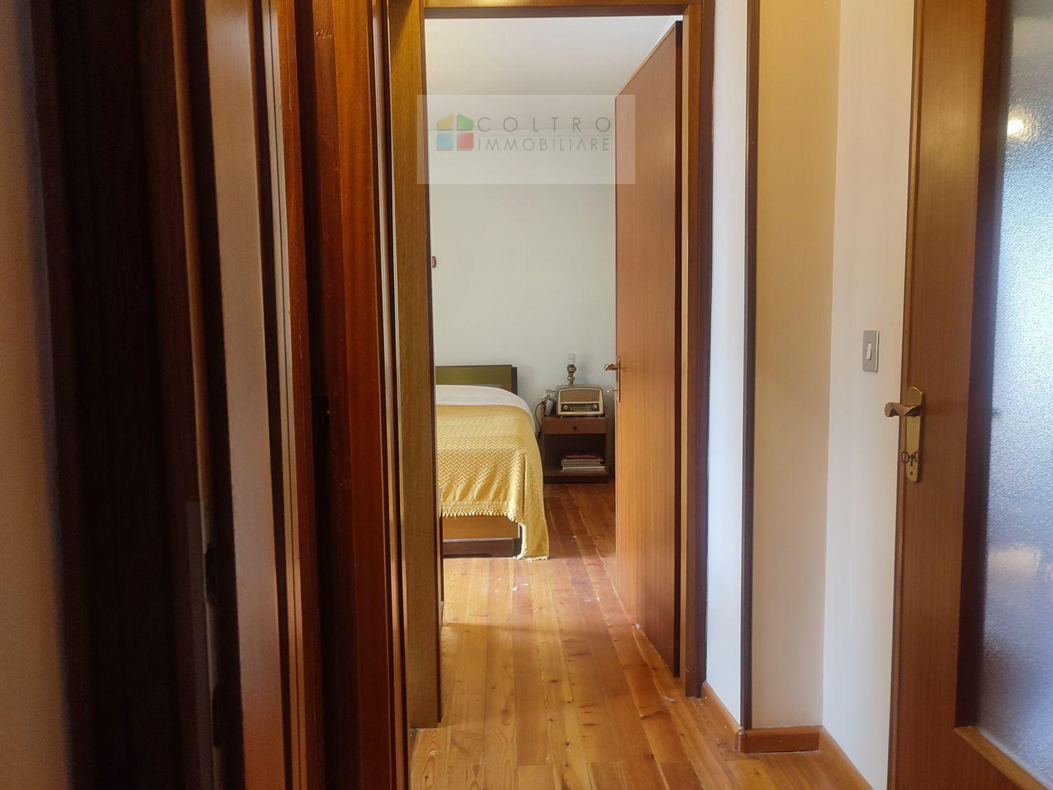 Foto 16 di 28 - Appartamento in vendita a Fiera di Primiero