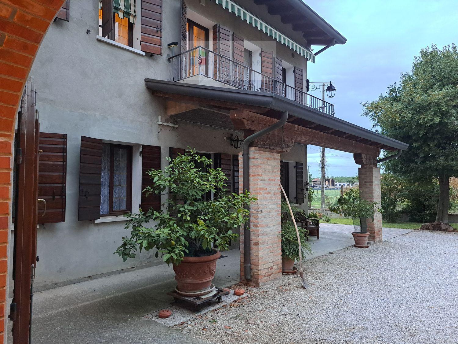 Foto 1 di 40 - Villa a schiera in vendita a Borgoricco